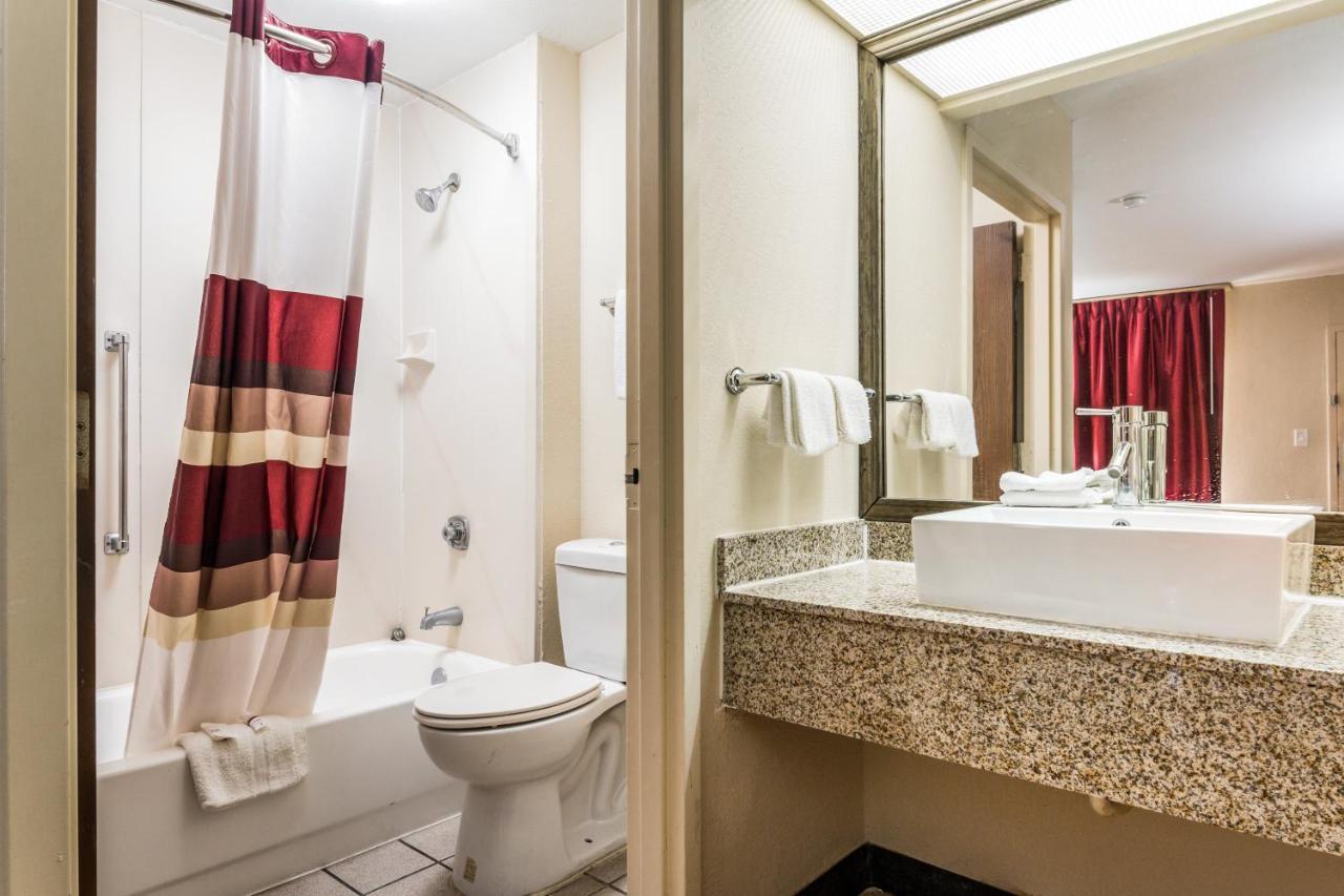 Red Roof Inn Тексаркана Екстер'єр фото